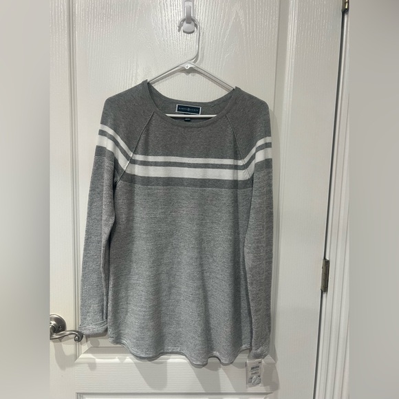 Karen Scott Sweaters - Karen Scott Heather Gray Sweater with White Accents NWT!!!